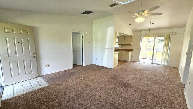 Building Photo - 6462 Mechler St