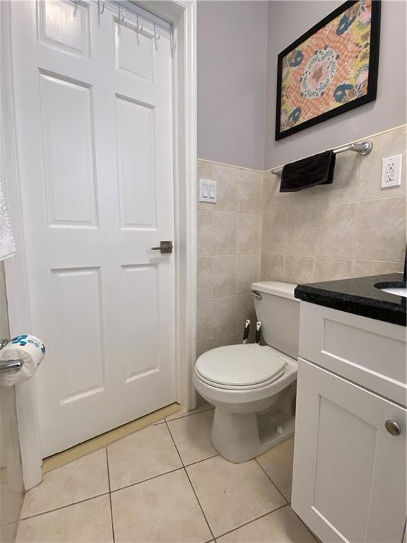 Building Photo - 2 Nicholas St