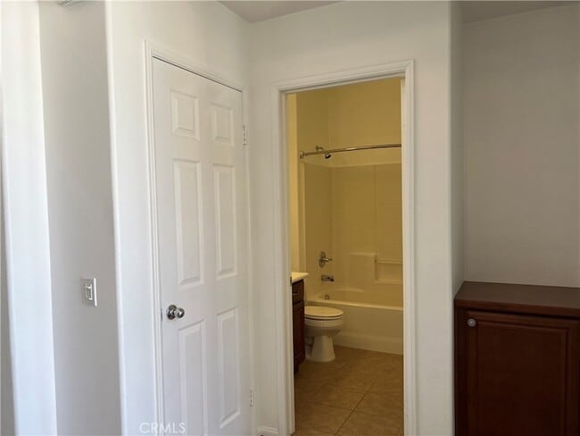 Building Photo - 77184 California Dr