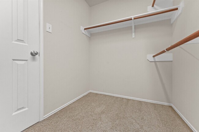 Building Photo - 6022 Yorktown Meadow Ln