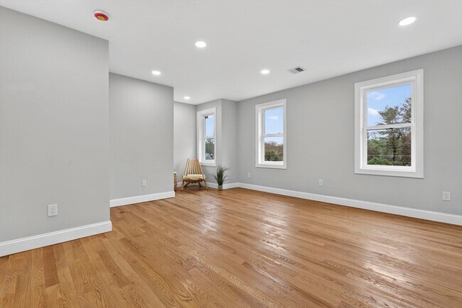 Building Photo - 72 Westboro Rd