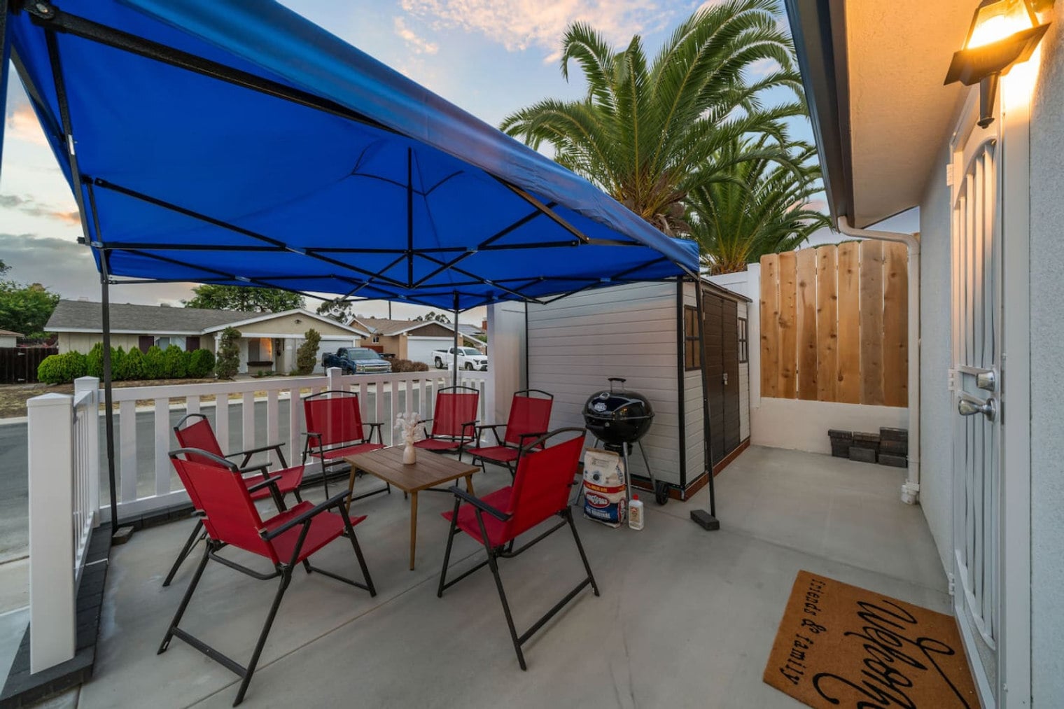 Building Photo - 10983 Parkdale Ave