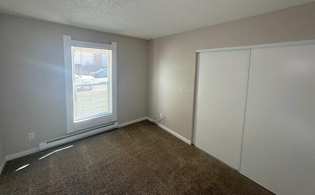 Building Photo - 15501 E Jewell Pl
