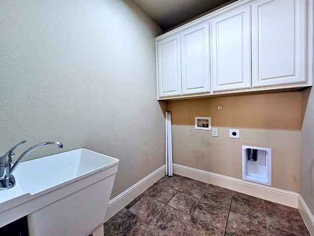 Building Photo - 7047 Comal Dr