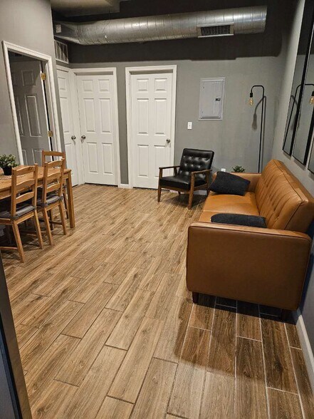 Building Photo - 1829 Spruce St