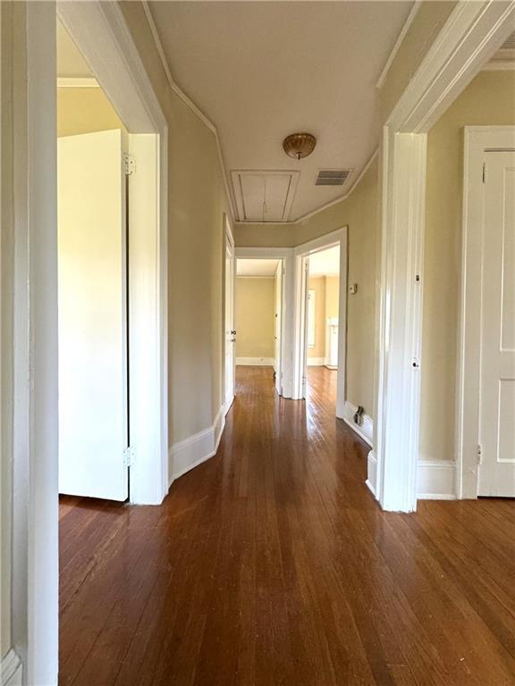 Building Photo - 46 Delmont Dr NE