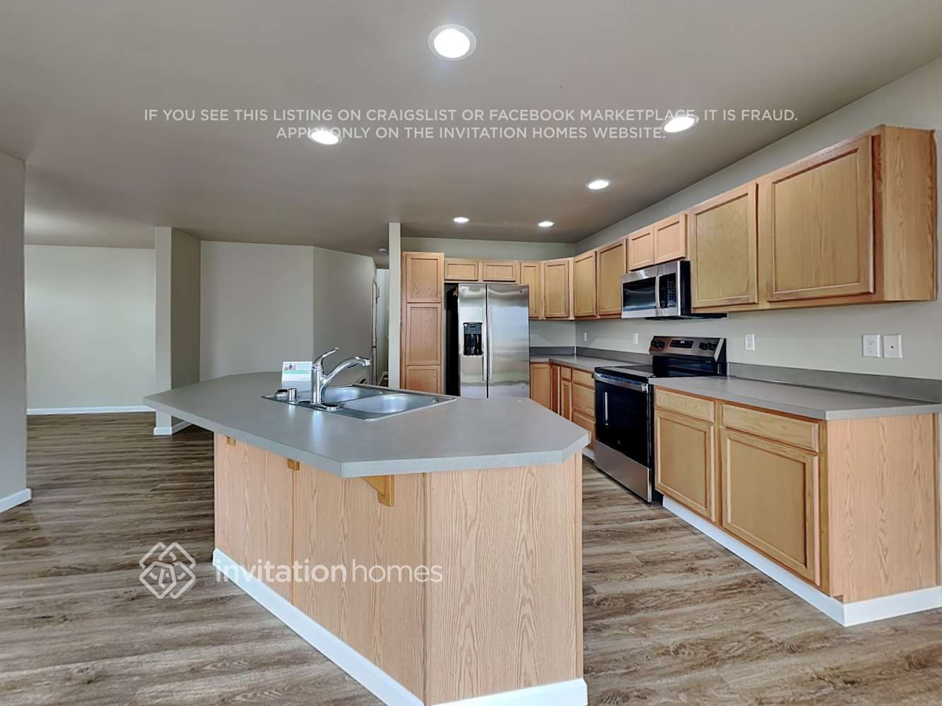 Building Photo - 17729 16th Ave E