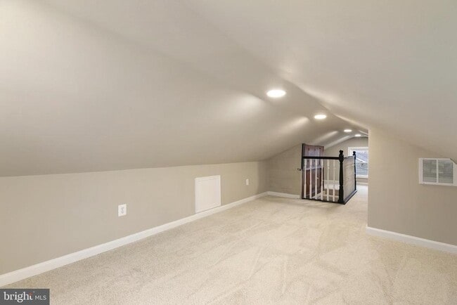 Building Photo - 8 Control Ct