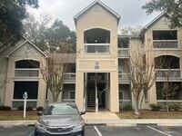 Building Photo - Lovely Condo with Updated Bathrooms and Private View - Summer House