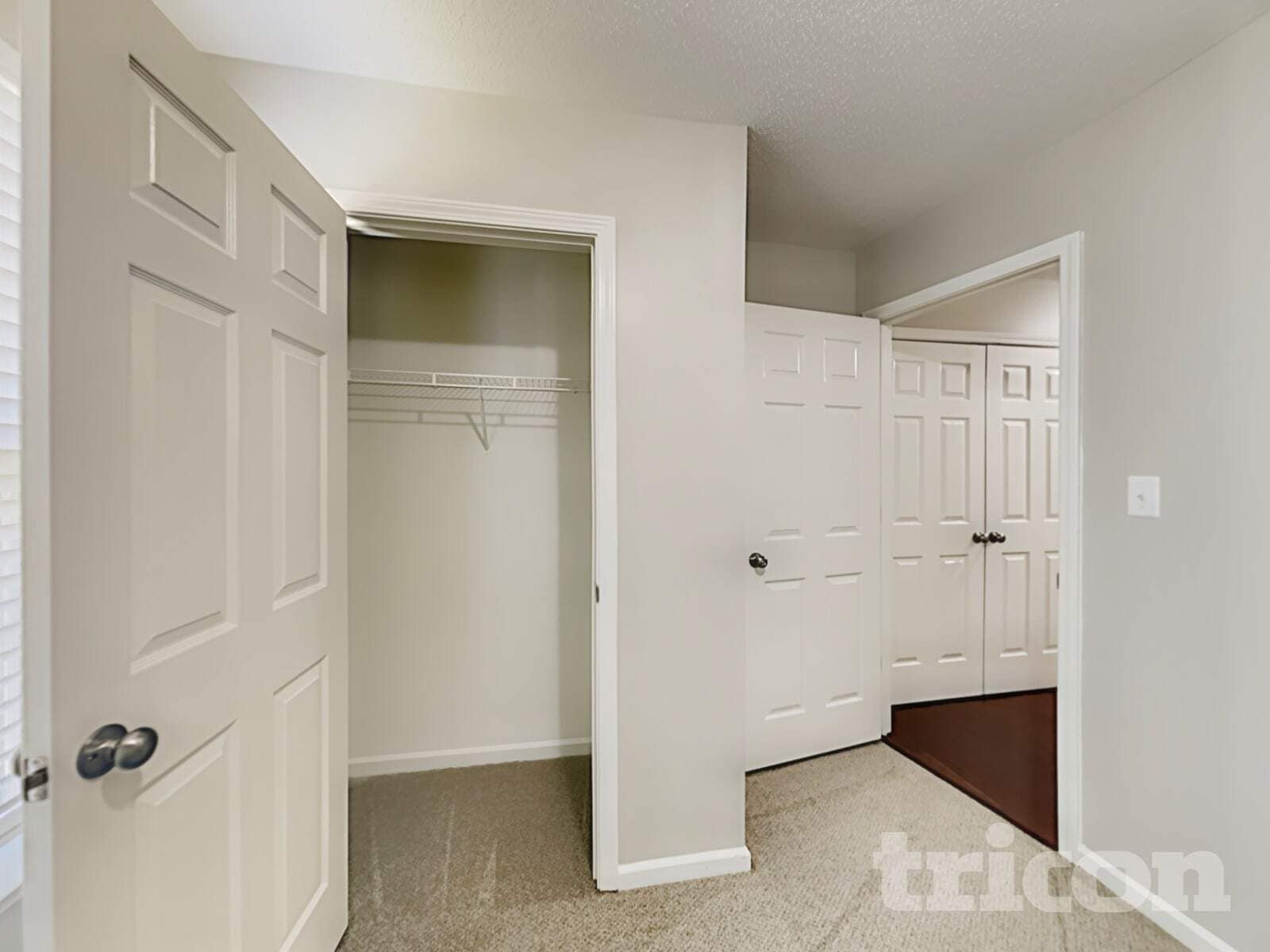 Building Photo - 1829 Mission Oaks St