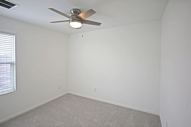 Building Photo - 7530 India Star