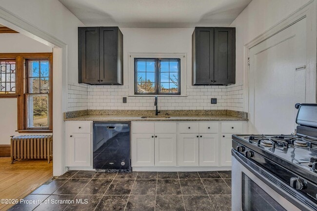 Building Photo - 1814 Olive St