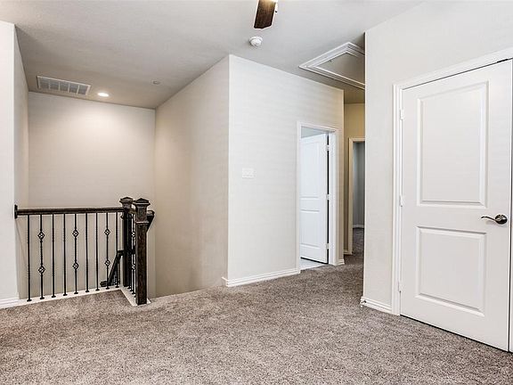 Building Photo - 4654 Rhett Ln