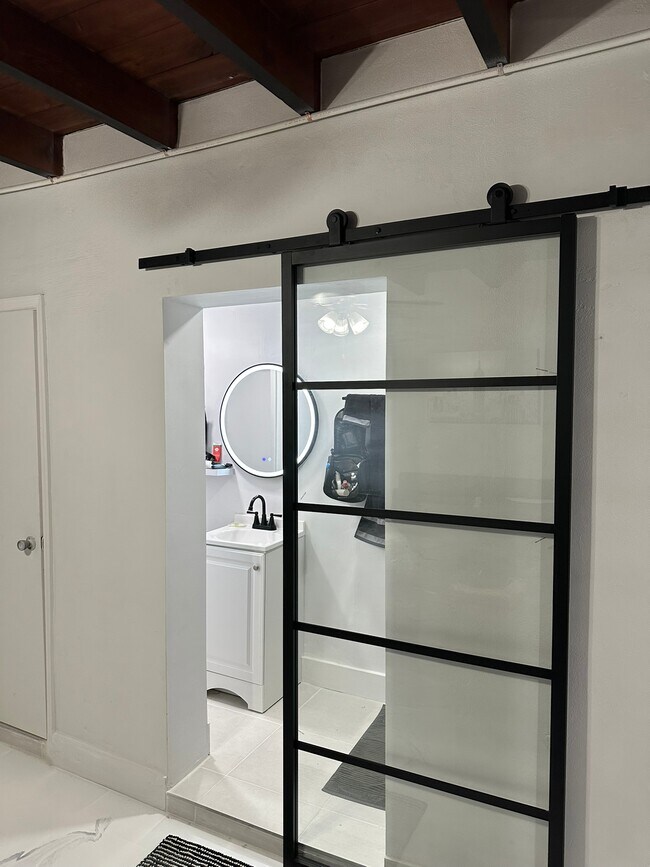 Building Photo - 7255 SW 39th Ter