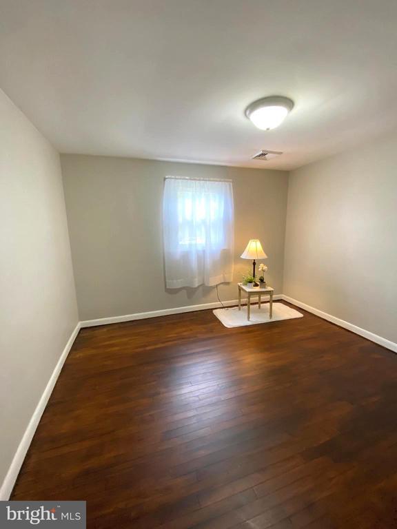 Building Photo - 425 Weidman Ave