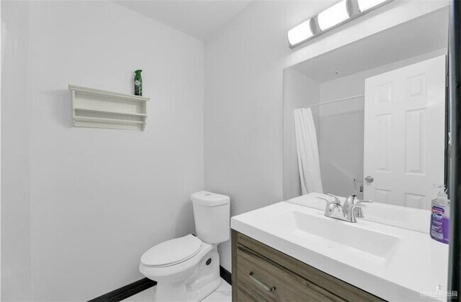 Building Photo - 4109 Sonora Ave