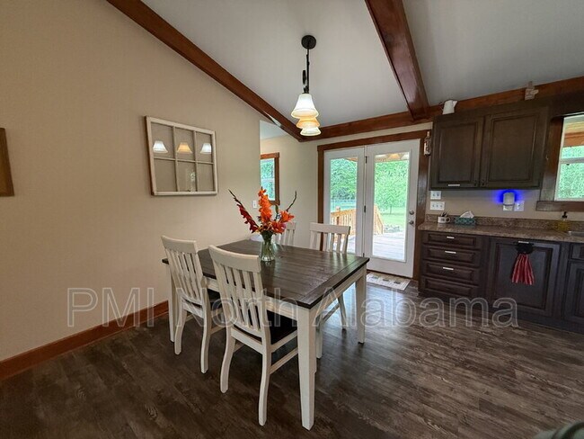 Building Photo - 314 Neal Dr