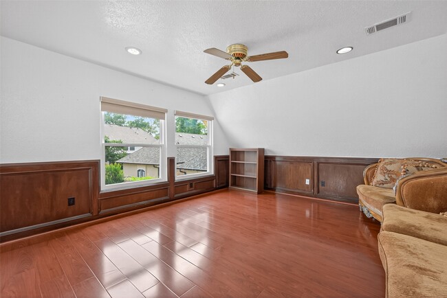 Building Photo - 15106 Dawnbrook Dr