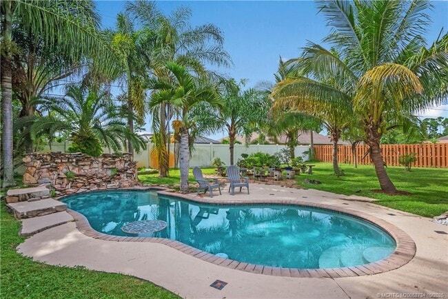 Building Photo - 3532 SW Margela St