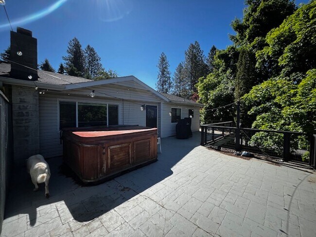 Building Photo - Home in CDA