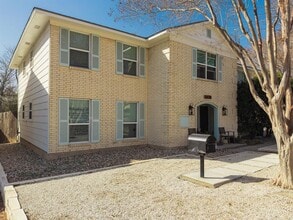 Building Photo - 3438 Willowrun Dr