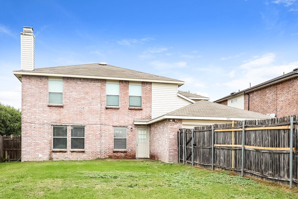 Building Photo - 1416 Daisy Dr