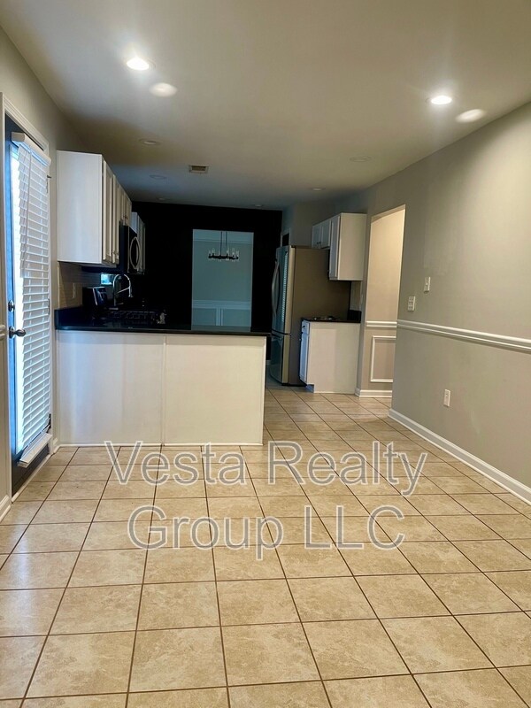 Building Photo - 146 Brenleigh Park Dr