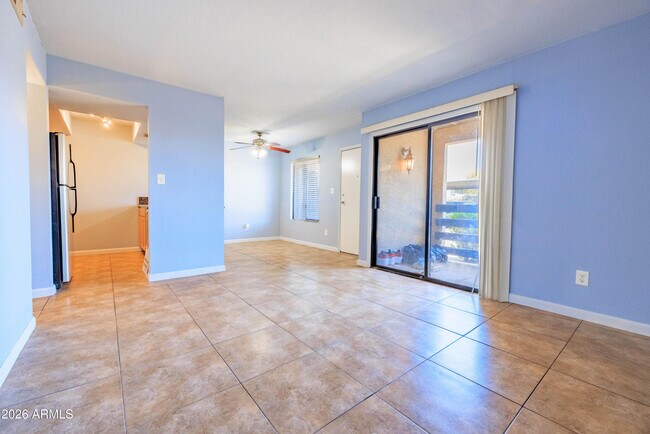 Building Photo - 1241 N 48th St