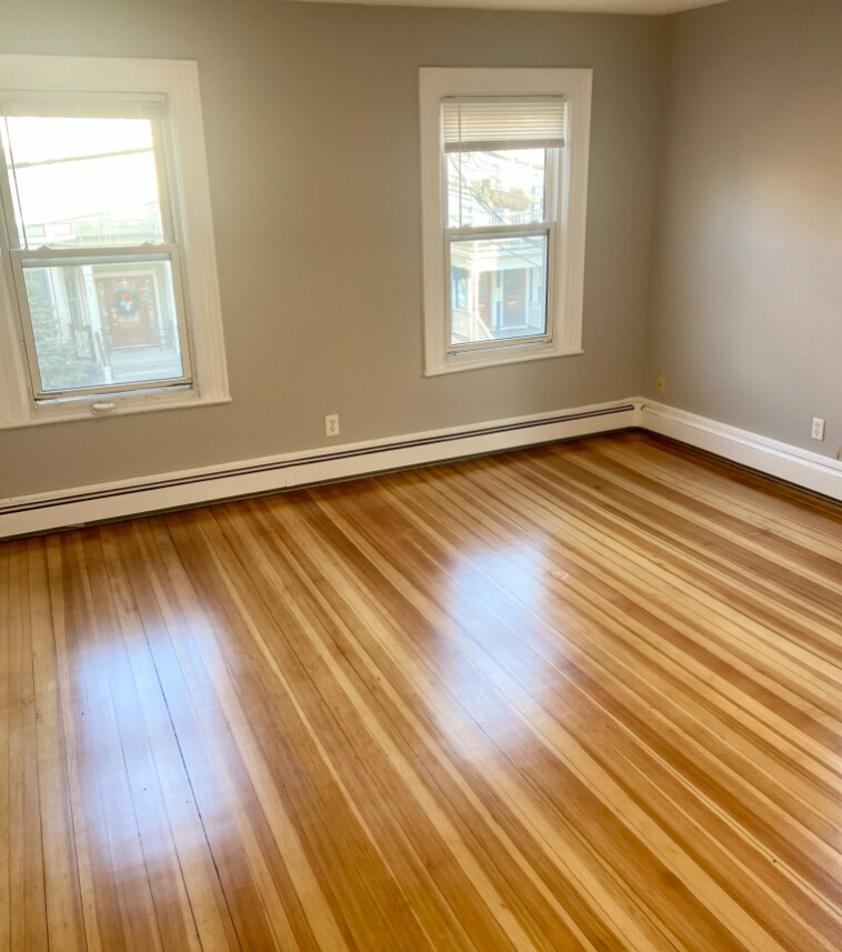 Building Photo - 32 Tufts St