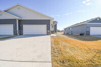 Building Photo - 3616 S Outfield Cir