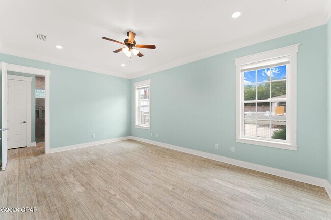 Building Photo - 3816 Mariner Dr