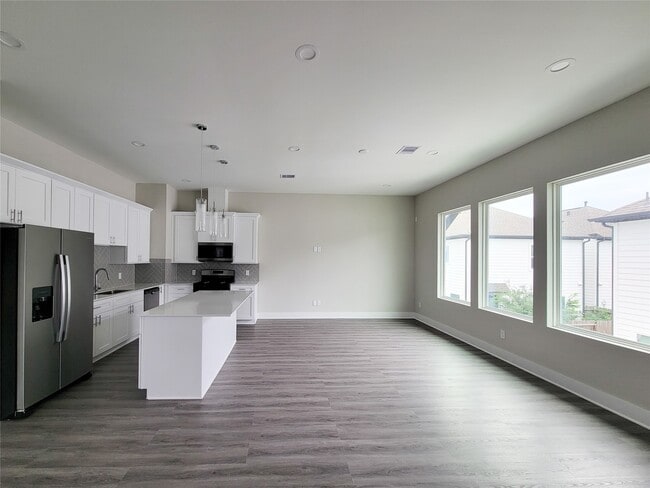 Building Photo - 8316 Curry Rd