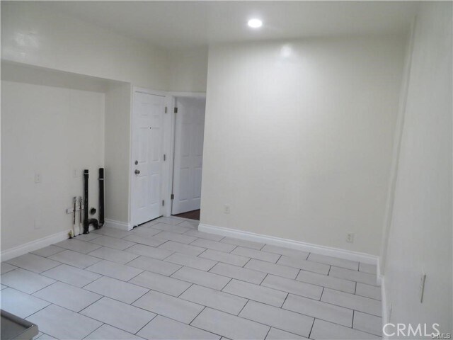 Building Photo - 3923 Normandie Ave