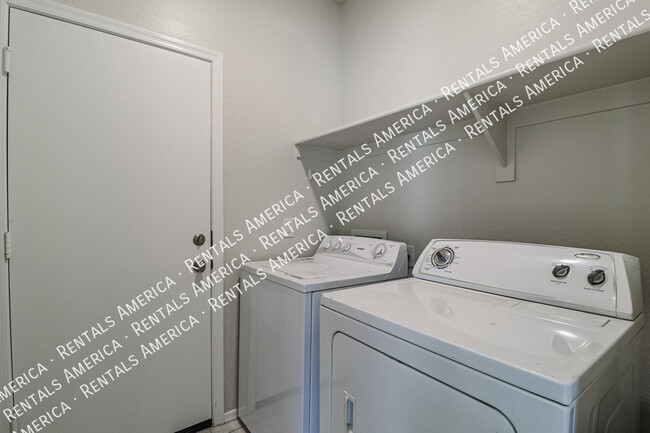 Building Photo - 11323 E Verbina Ln