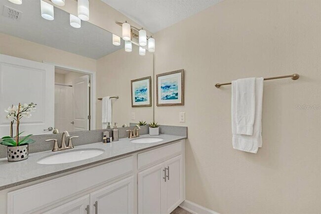 Building Photo - 1565 Plunker Dr
