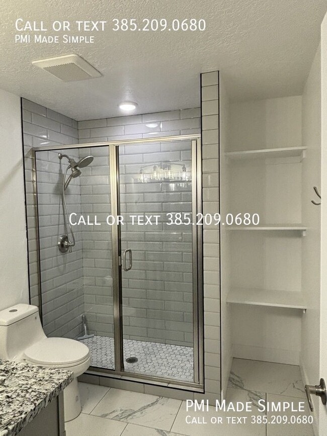 Building Photo - 258 1200 W