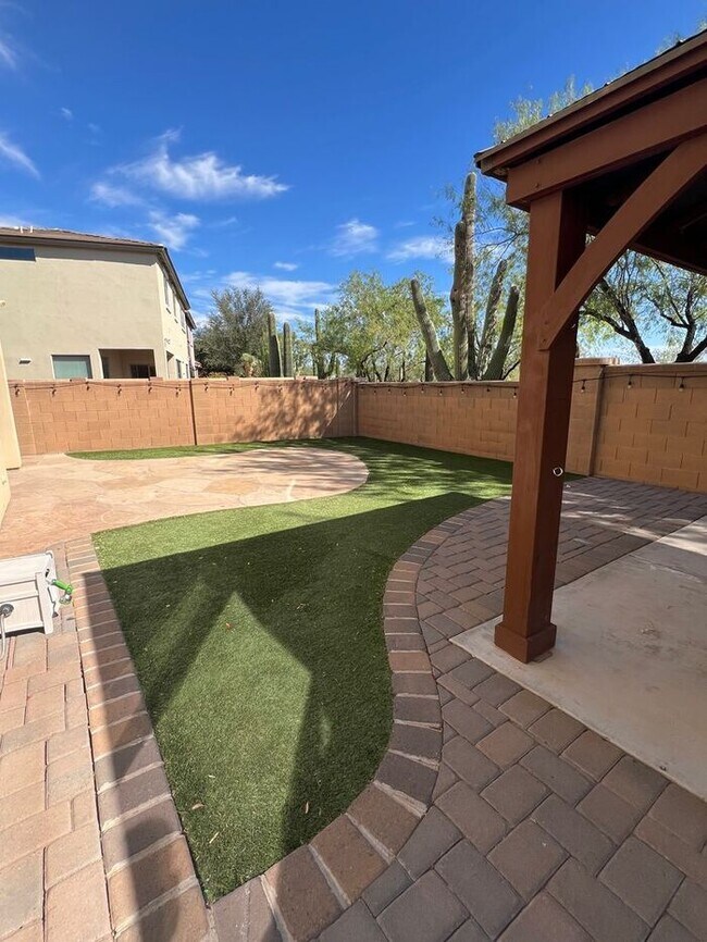 Building Photo - 3 Bedroom - 2 story home in Rancho Sahuarita
