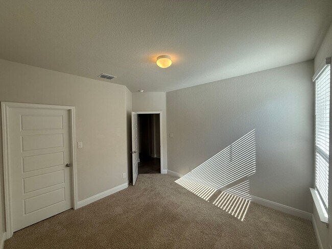 Building Photo - Stunning 4x3 Rental Home in Bulverde, TX!