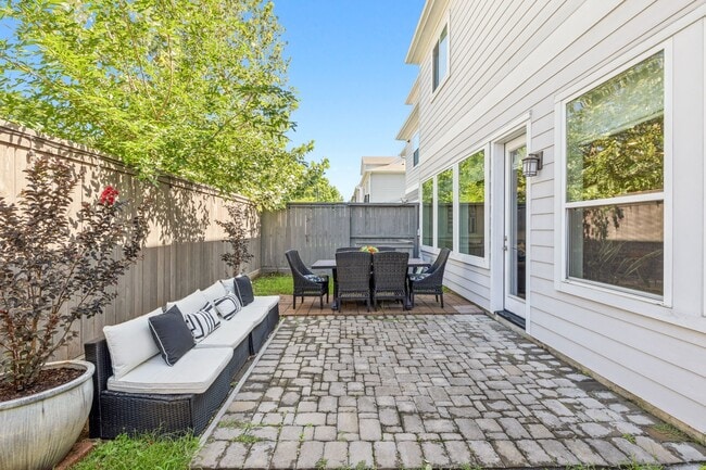 Building Photo - 1423 Biondo Way