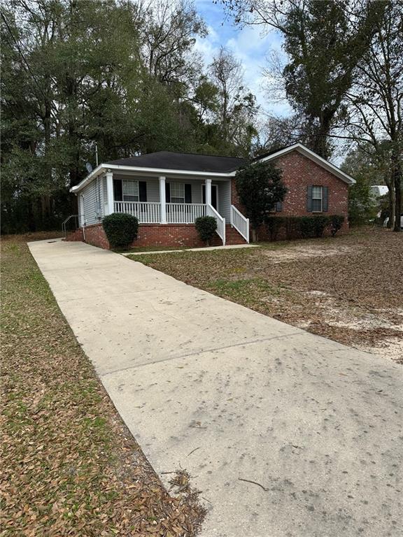 Building Photo - 231 Lakeview Dr