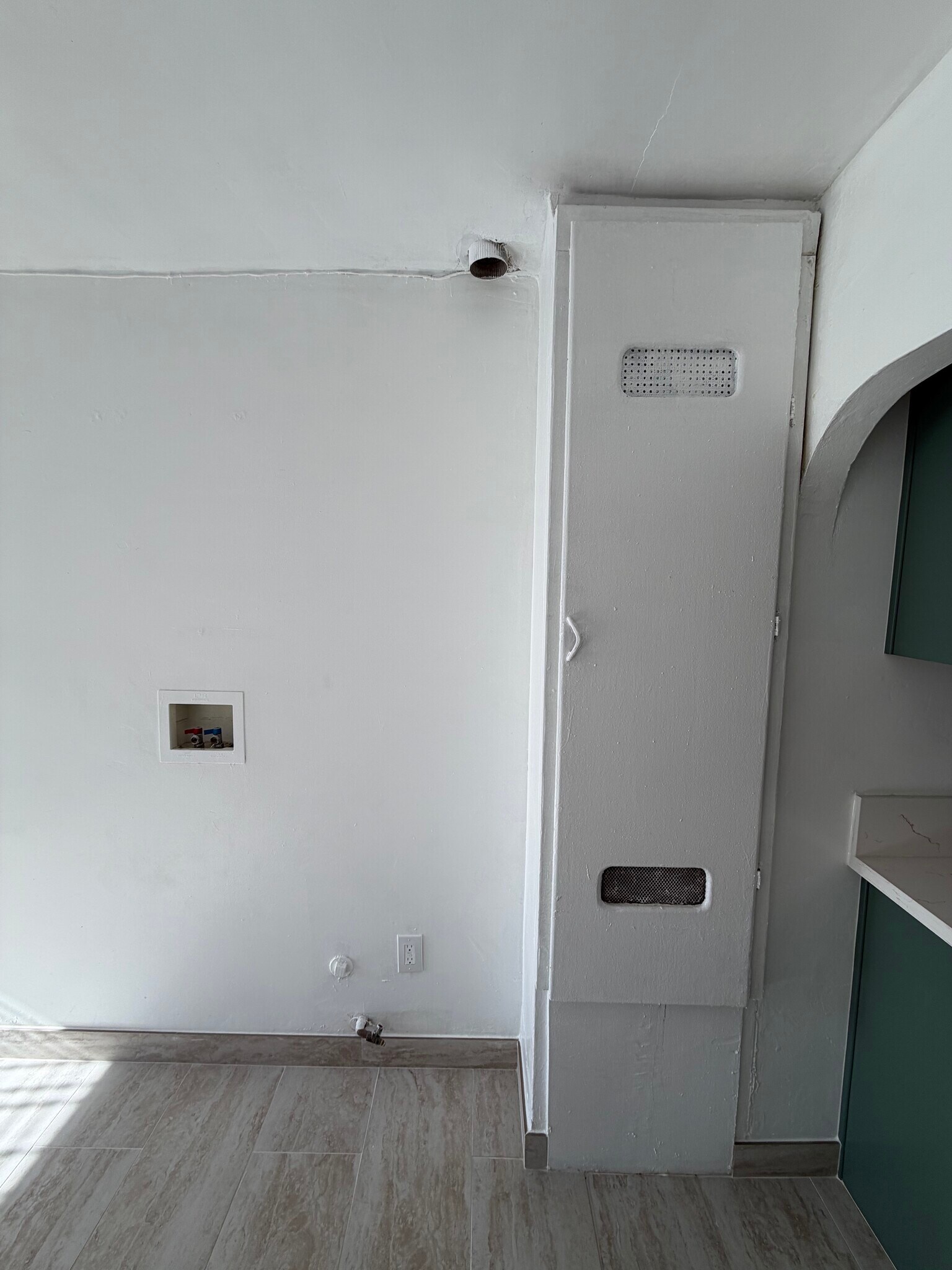 Building Photo - 350 W Fig St