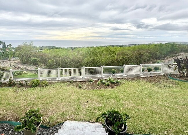 Building Photo - Stunning Ocean View 4/4 Home in Highly Desirable Neighborhood