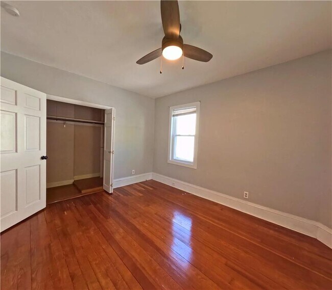 Building Photo - 1005 Narragansett Blvd