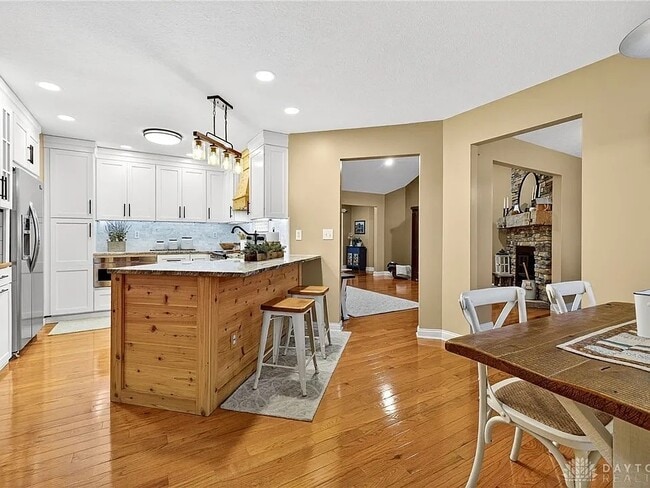 Building Photo - 5815 Elk Creek Rd