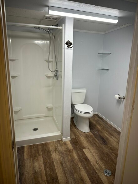 Building Photo - 1621 Southridge Dr