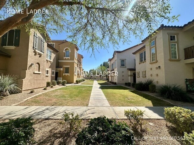 Building Photo - 4201 E Jasper Dr