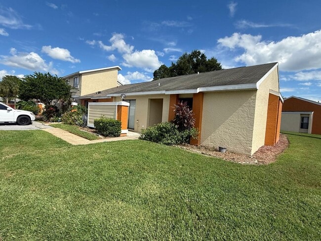 Building Photo - For Rent – 3BR/2BA Villa in Kissimmee