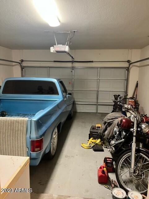 Building Photo - 3086 E Kingbird Pl