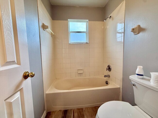 Building Photo - 677 Elbridge Dr