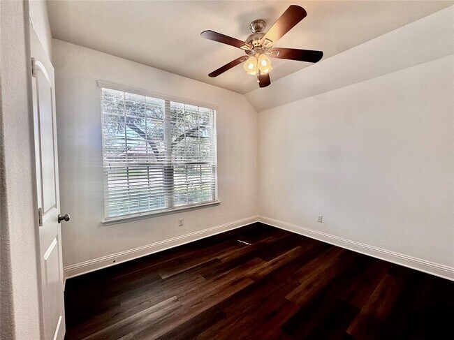 Building Photo - 3032 Angelina Ct